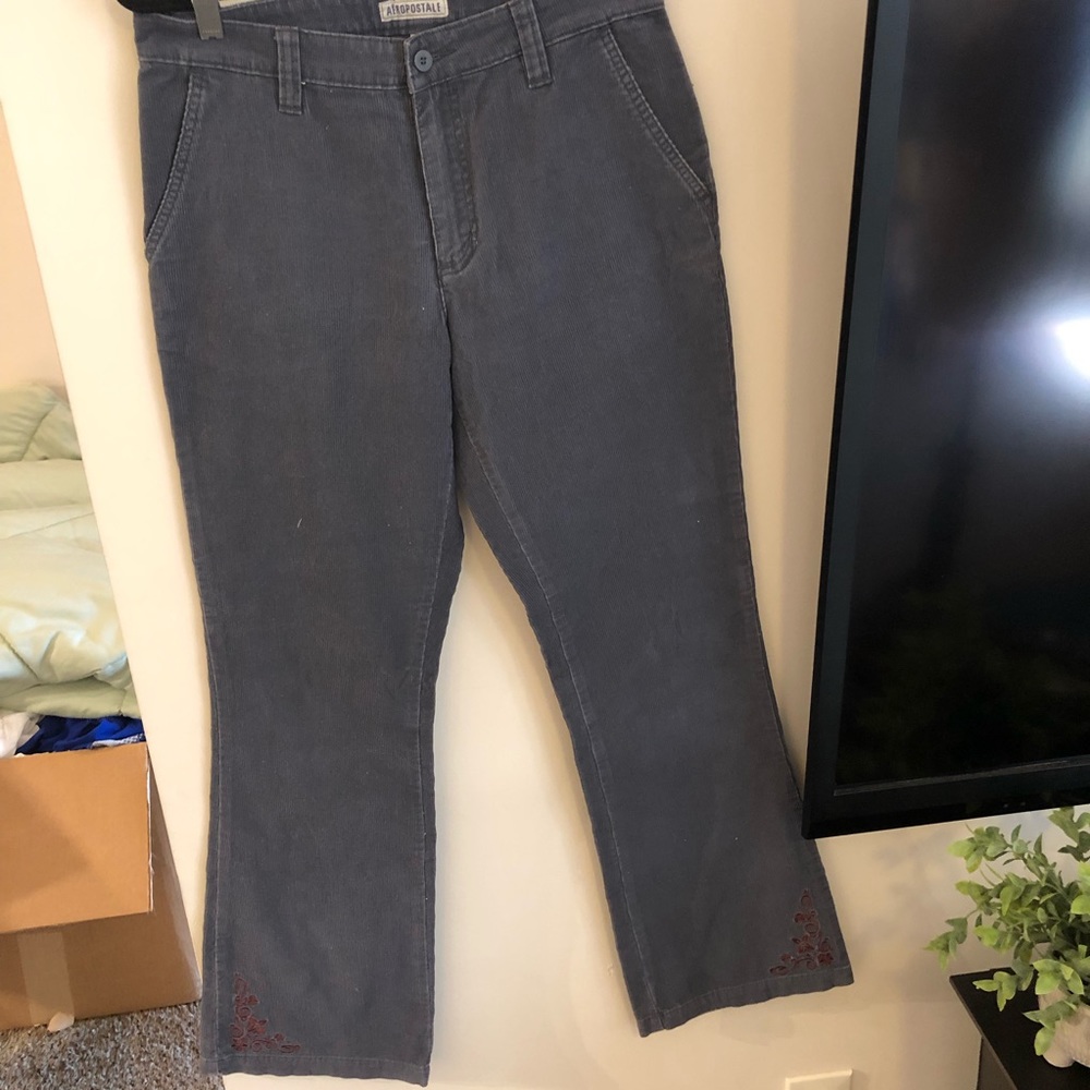 Aeropostal embroidered on bottom flair corduroy pants.